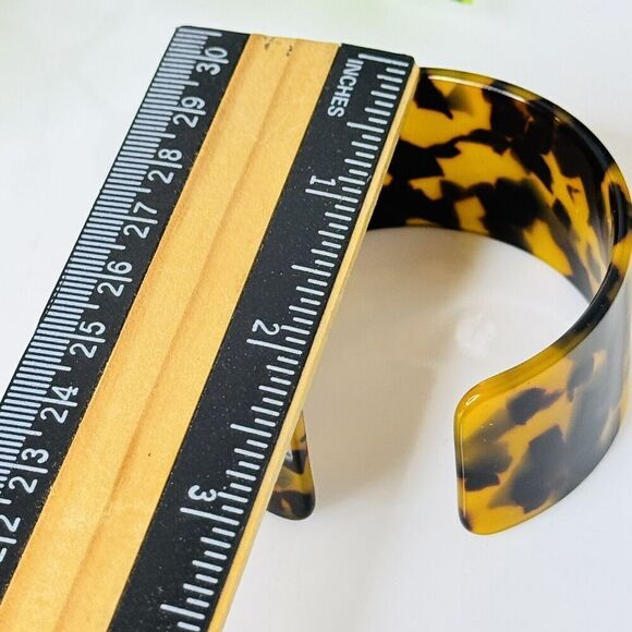 Vintage Thermoset Faux Tortoise Shell Wide Plastic Open Cuff Bracelet Small - Picture 6 of 6